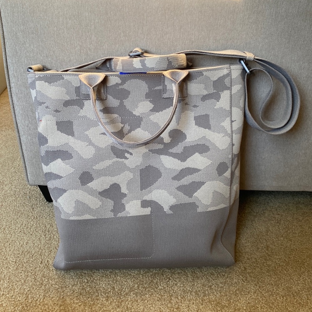 Rothy’s Carry All Desert Camo